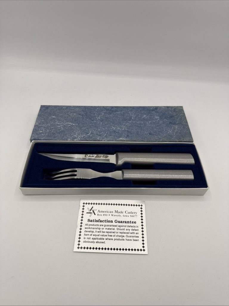 NIB AMERICAN MADE CUTLERY  TWO PIECE CARVING SET - ORIGINAL BOX IOWA