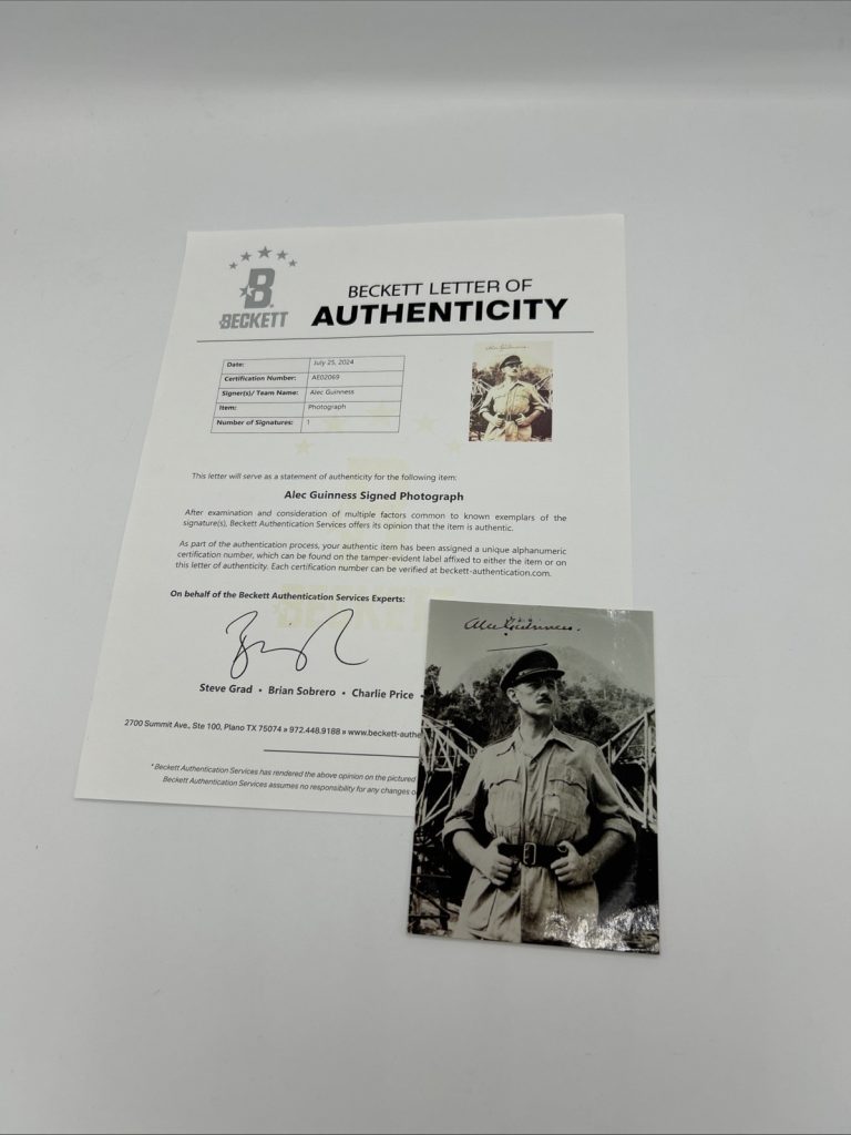 ALEC GUINNESS signed Military autograph Beckett COA