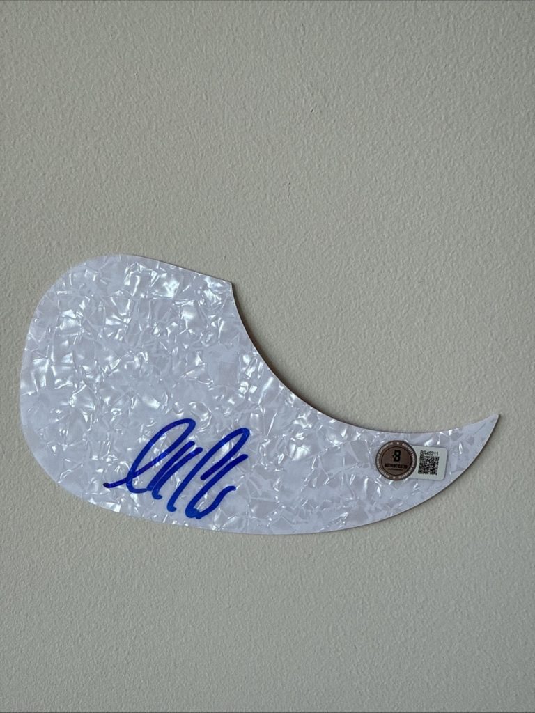 Luke Combs Signed Autographed Acoustic Pick Guard Beckett Authenticated Rare