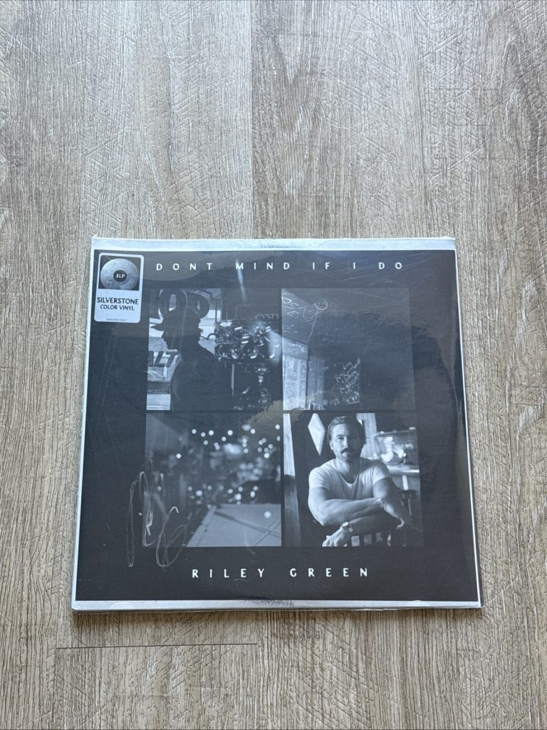 Riley Green Signed Silverstone Vinyl LP – Don’t Mind If I Do Beckett COA