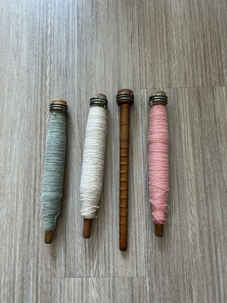 Vintage Textile Mill Wooden Spools Bobbin Spindles Lot Of 4