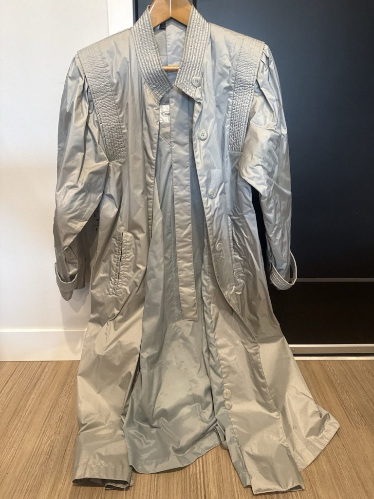 Vintage Coat Works Women’s Silver Trench Coat 8P Long Overcoat Retro