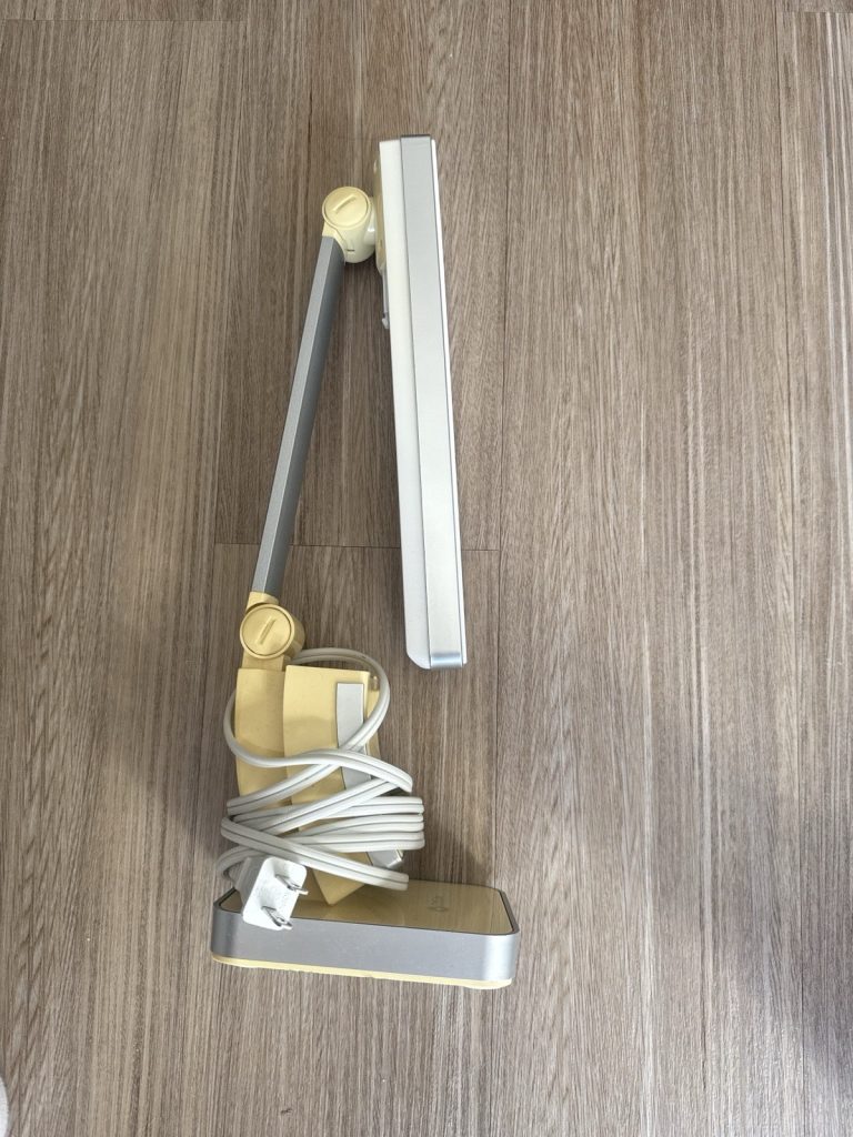 OttLite Folding Desk Lamp Adjustable Arm Fluorescent Bulb Task Reading Light