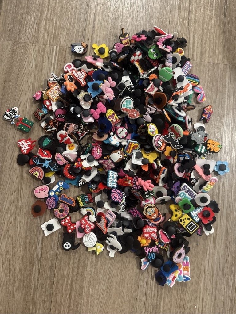 400pcs Assorted Fun Word Quote Shoe Charms for Crocs & Bracelets Accessories