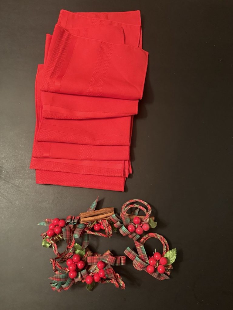 Set of 6 Red Cloth Napkins with Plaid Holly Berry Napkin Rings Christmas Decor