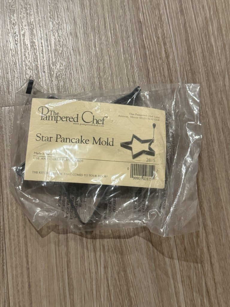 The Pampered Chef Star Pancake Mold #2815 – New in Original Package – Retired