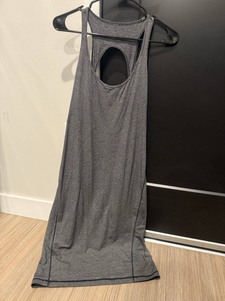 Lululemon Women’s Gray Open Back Tank Top Size 8 Striped Racerback Yoga Active