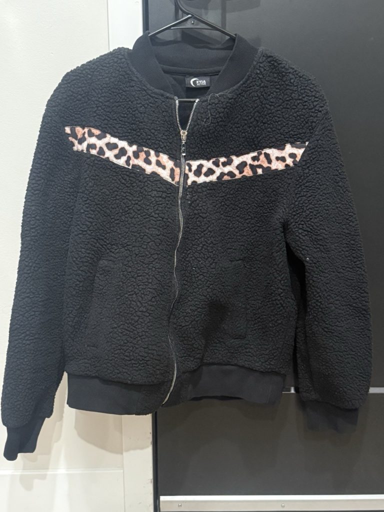 Zyia Active Black Sherpa Fleece Jacket Leopard Trim Zip Front Size Medium