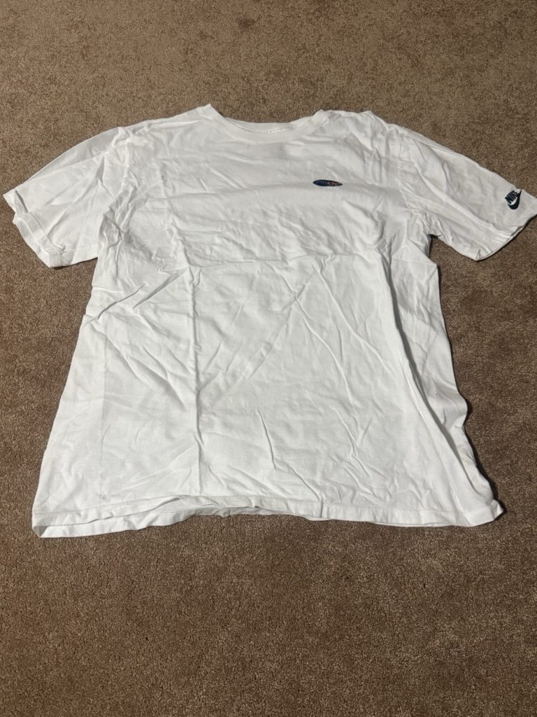 Nike Air 270 White T-Shirt Men’s Large L The Nike Tee Athletic Casual