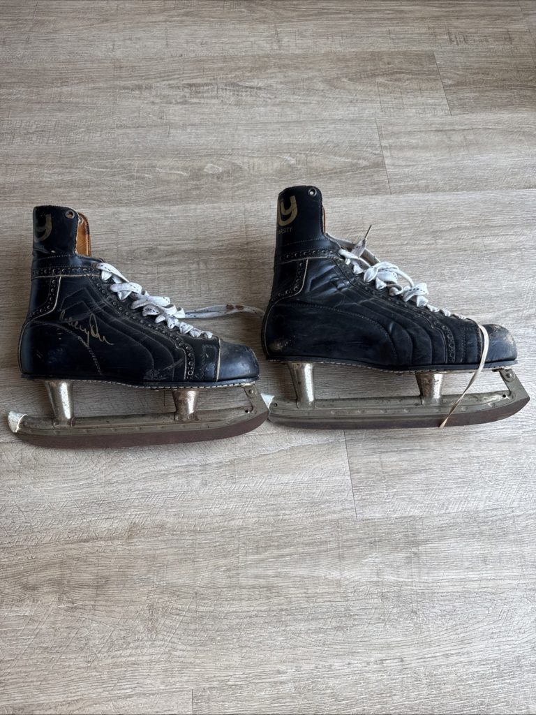 Vintage Bobby Orr Signed Rally Skates Black Autograph Collectible Hockey