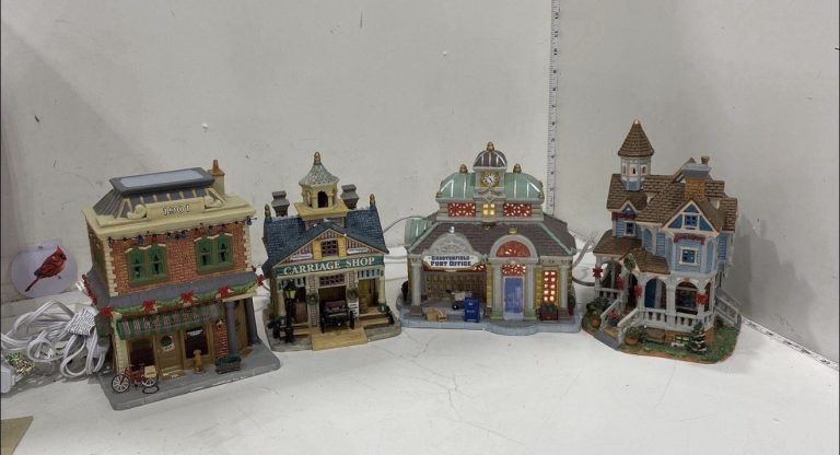 Lemax Christmas Village 4 Pc Lighted Building Set Carriage Shop Post Office