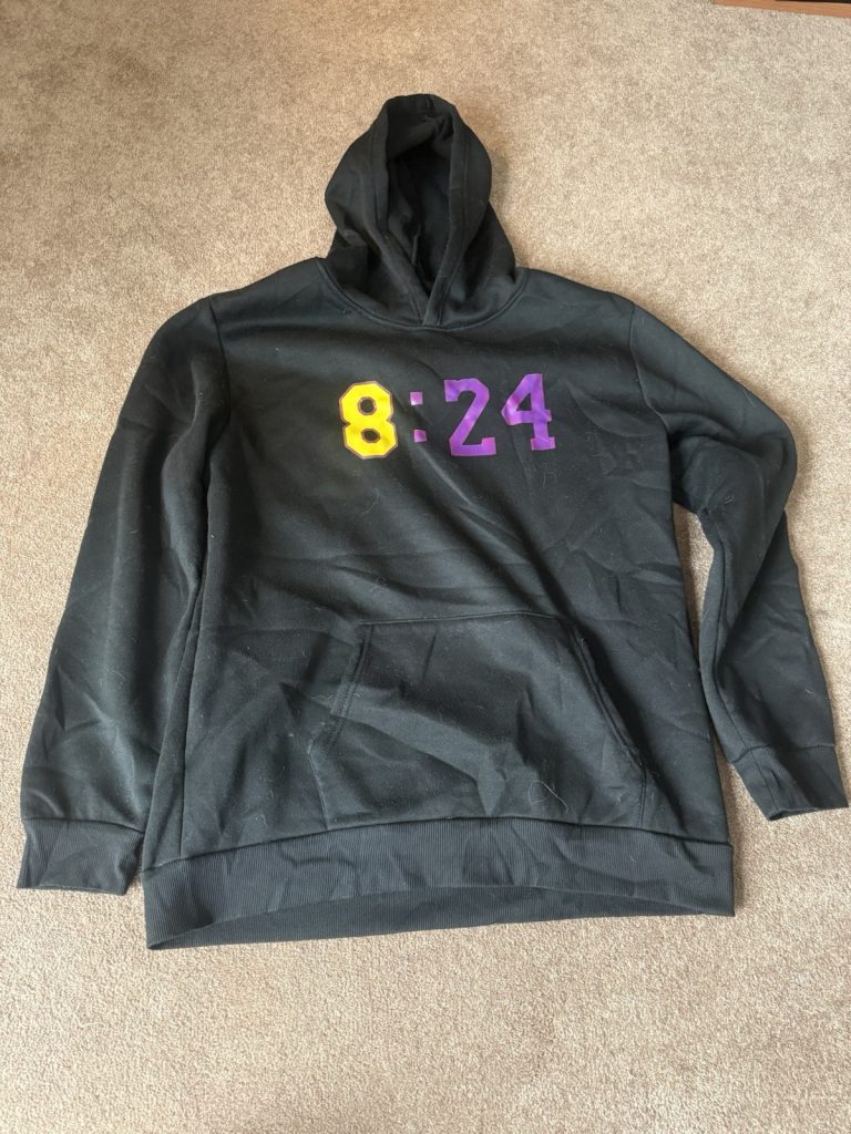 Kobe Bryant 8 & 24 Tribute Black Pullover Hoodie Sweatshirt Men’s XL