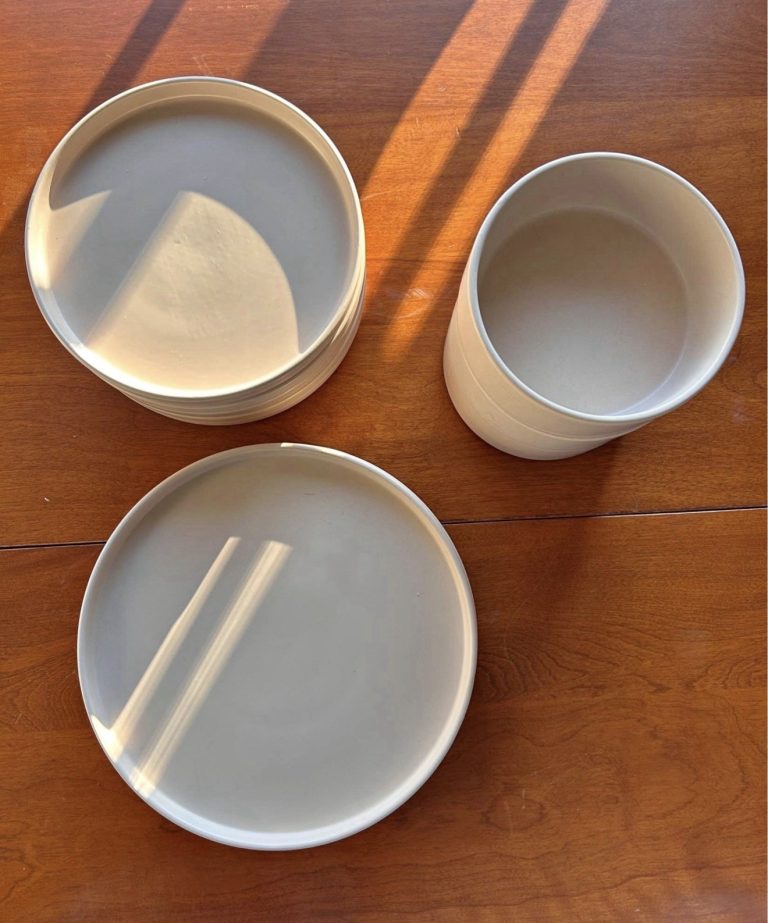 11-Piece Yancasso Stoneware Dinnerware Set – Great Apartment Starter