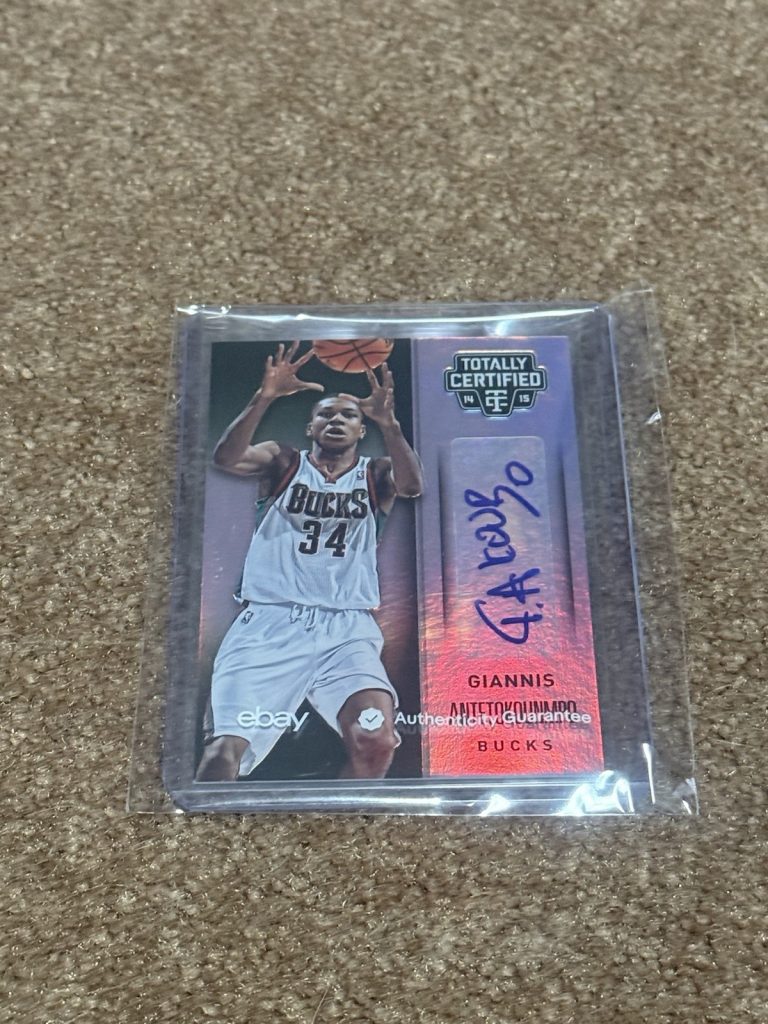 2014-15 Panini Totally Certified Signatures Giannis Antetokounmpo AUTO /25