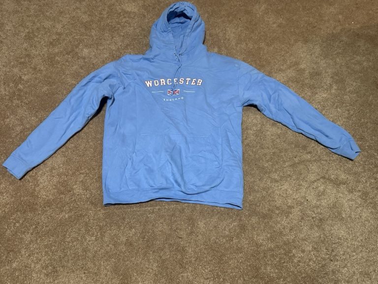 Worcester England Hoodie Blue Pullover Sweatshirt Adult Size Large Casual