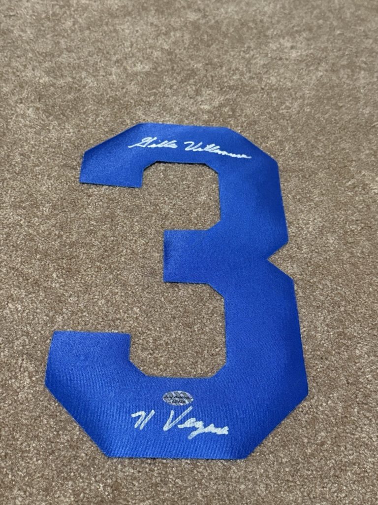 Gilles Villemure Signed #3 Patch Auto Leaf Hologram Beckett PreCert
