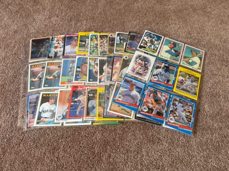 Seattle Mariners Baseball Card Lot Griffey Jr Edgar Martinez + Vintage
