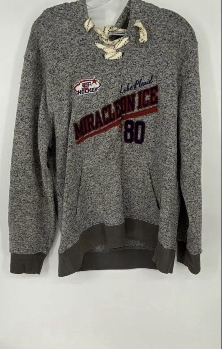 Artisans Mens Gray Miracle On Ice Lake Placid USA Hockey Pullover Hoodie Size L
