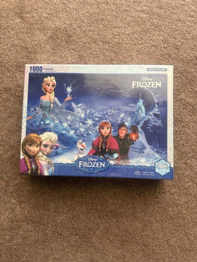 Disney Frozen 1000 Piece Jigsaw Puzzle Snowflakes World Sealed
