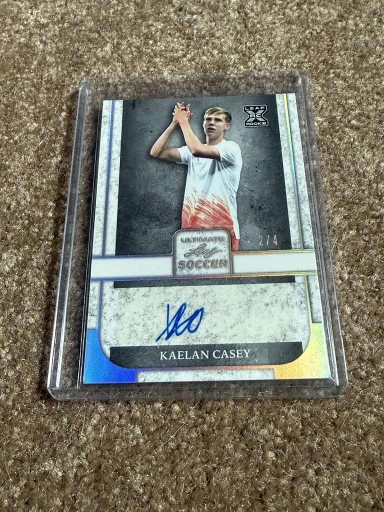2022 Leaf Ultimate Soccer Kaelan Casey RC Auto Silver 2/4 Canada