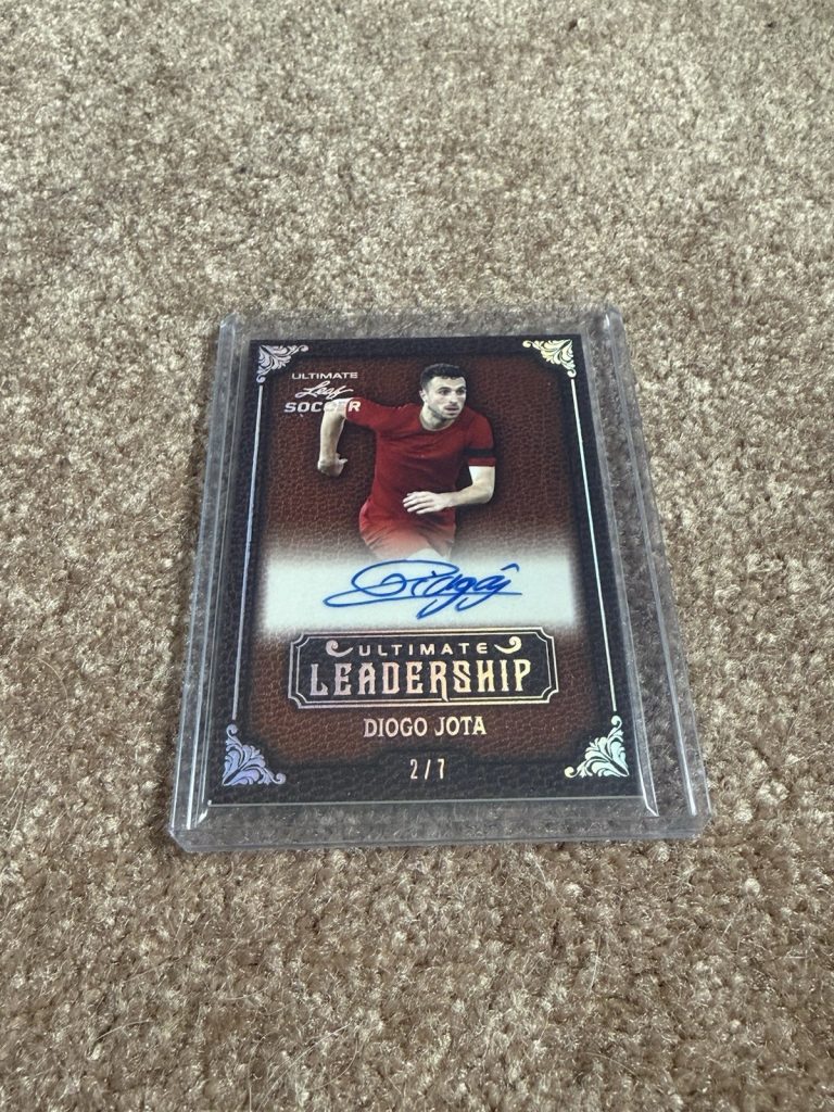 2022 Leaf Ultimate Soccer Diogo Jota Leadership Auto Bronze 2/7 Portugal
