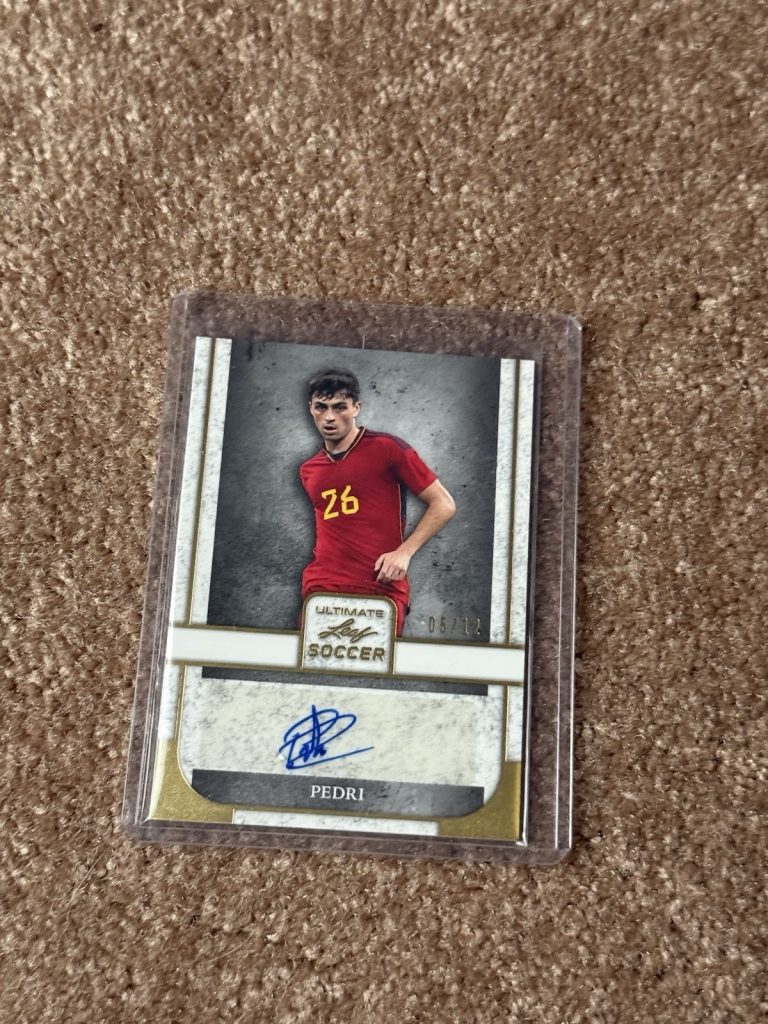 2022 Leaf Ultimate Soccer Pedri Auto Gold RC /12 BA-P1 Barcelona