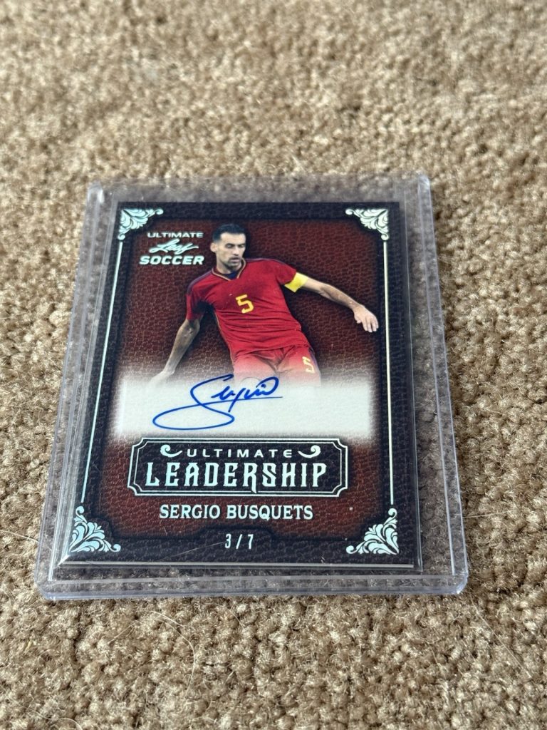 2022 Leaf Ultimate Soccer Sergio Busquets Ultimate Leadership Auto #3/7 L-SB1