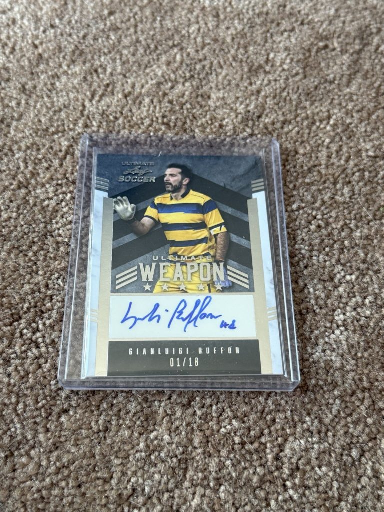 2022 Leaf Ultimate Soccer Gianluigi Buffon Auto Ultimate Weapon W-GB2 01/18
