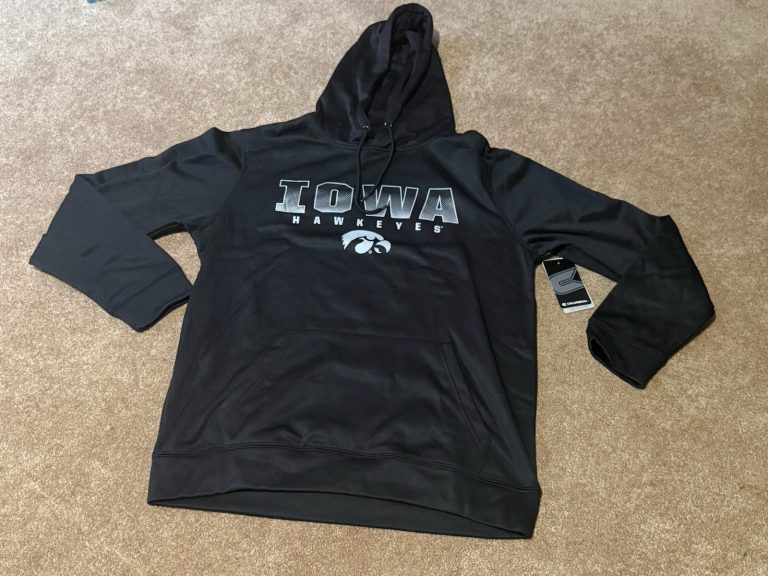 Iowa Hawkeyes Colosseum Mens L Black Pullover Hoodie Sweatshirt NWT Football