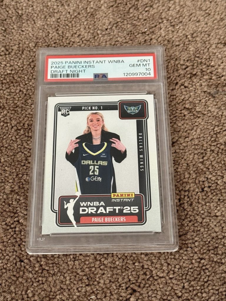 Panini 2025 Instant WNBA Paige Bueckers Draft Night DN-1 RC /67412 PSA 10