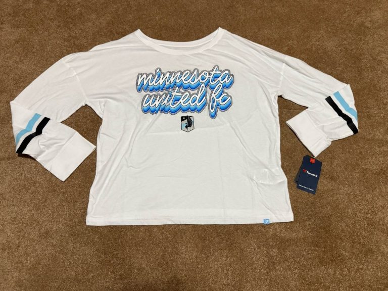 Minnesota United FC MLS Fanatics White  Long Sleeve Shirt Women’s Small NWT