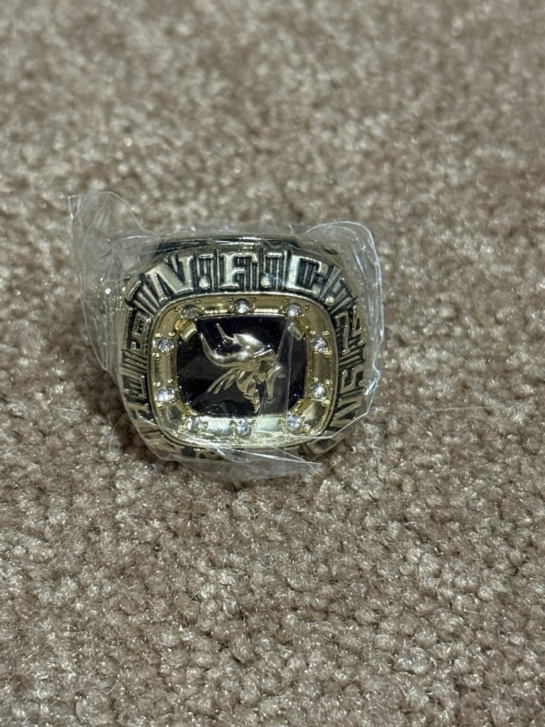 Minnesota Vikings 1974 NFC Champions Chuck Foreman Replica Ring Gold Fan NFL