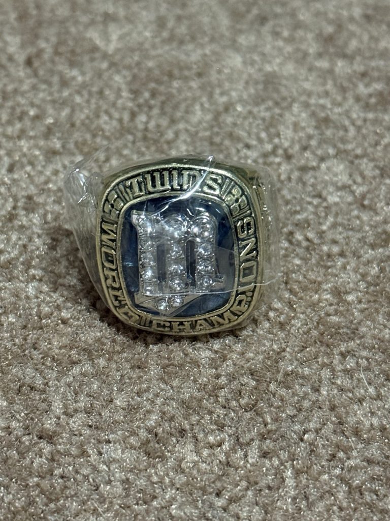 Minnesota Twins 1987 World Series Champions Frank Viola Replica Ring Gold Fan