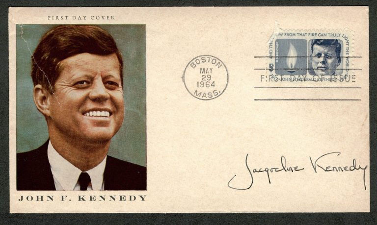 Jacqueline Jackie Kennedy Signed Autographed First Day Cover Grad Authentication
