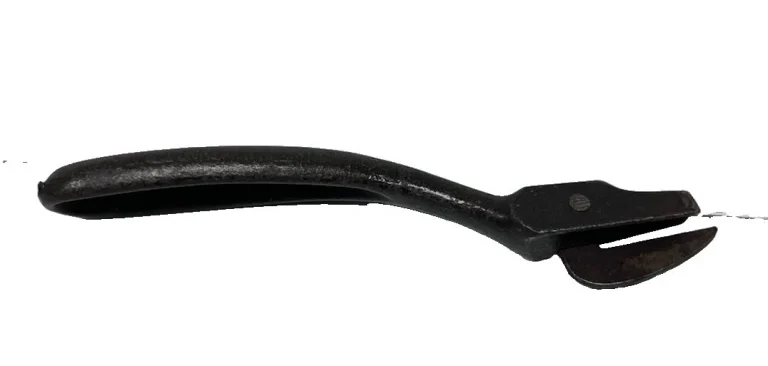 Antique Cast Iron Manual Can Opener 5 1/2” Rusty Patina Unbranded #2 B4