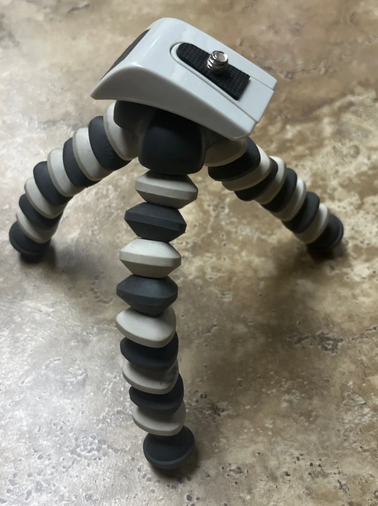 Flexible Mini Tripod Camera Holder B10