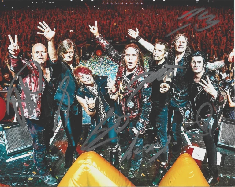 Helloween full band REAL hand SIGNED 8x10