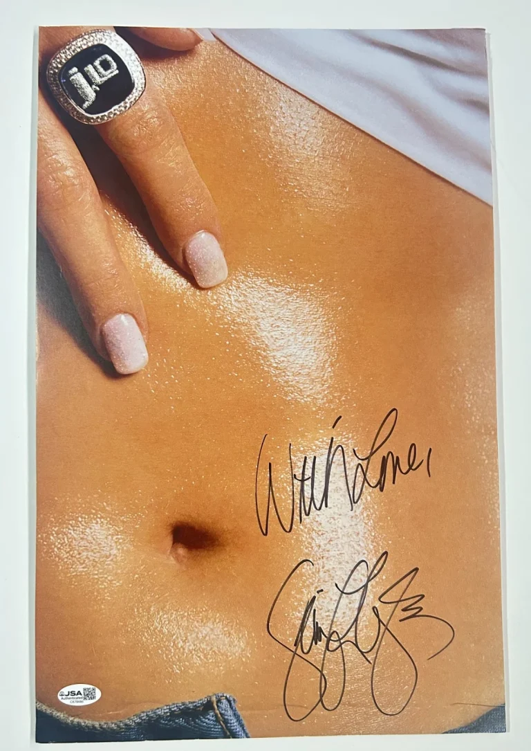 Jennifer Lopez SIGNED 11x14