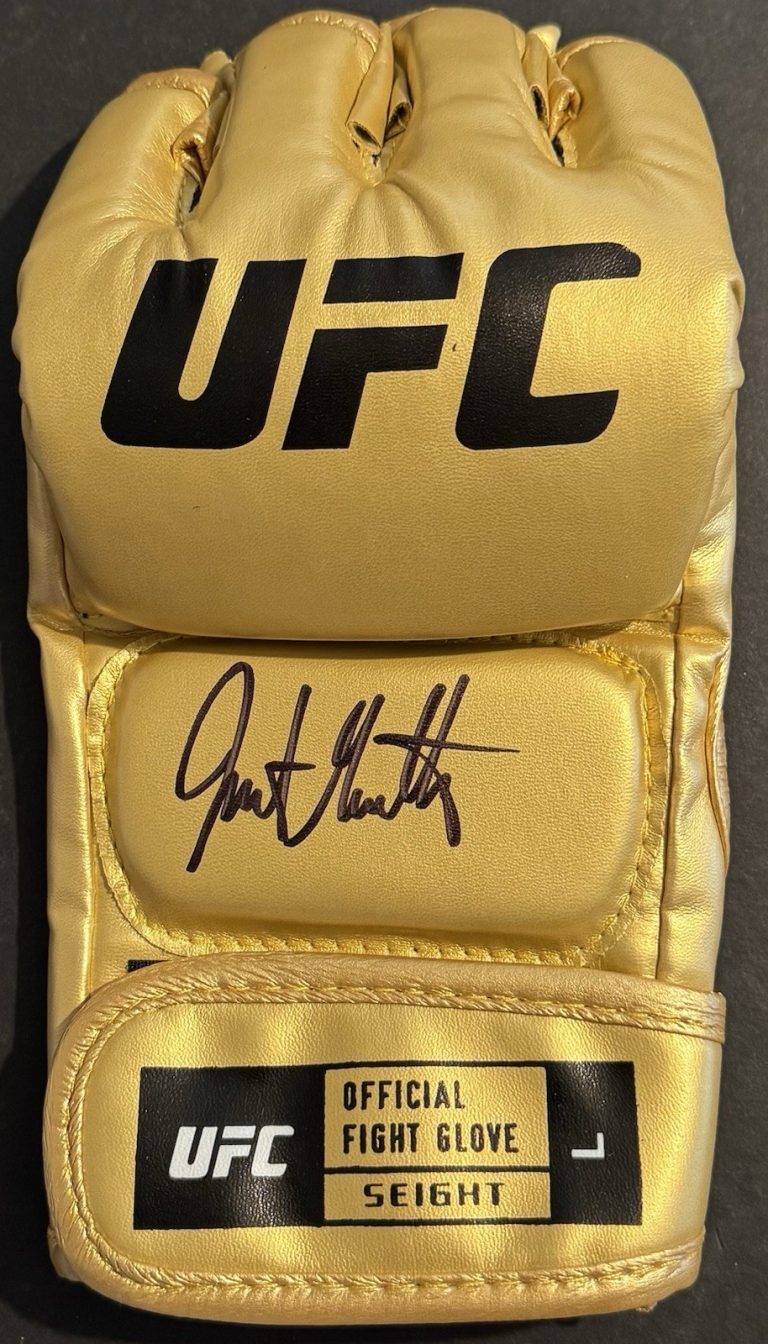 Justin Gaethje Signed Autographed UFC Gold Fight Glove PSA/DNA White House Champ