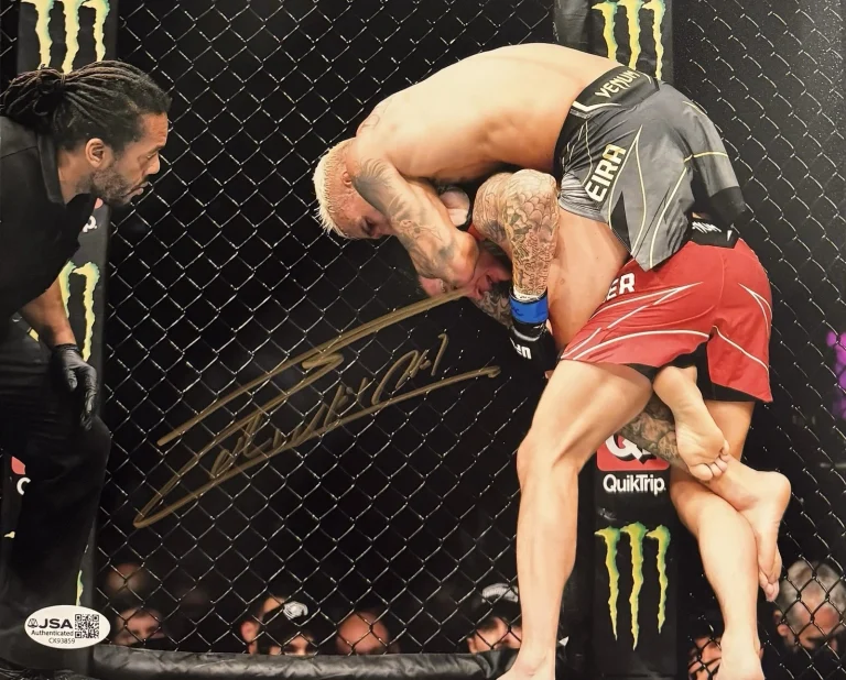 Charles Oliveira Signed Autographed UFC Fighter 8x10 Photo Do Bronx JSA COA