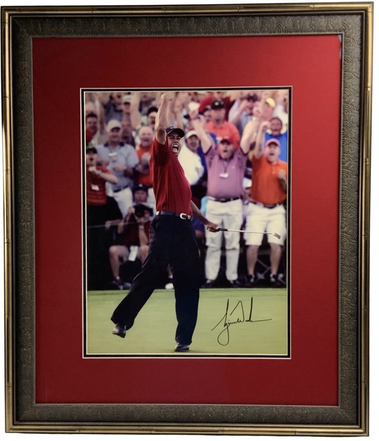 Tiger Woods Signed Auto 16x20 Type I 2005 Masters Photo Ron Watts Grad LOA