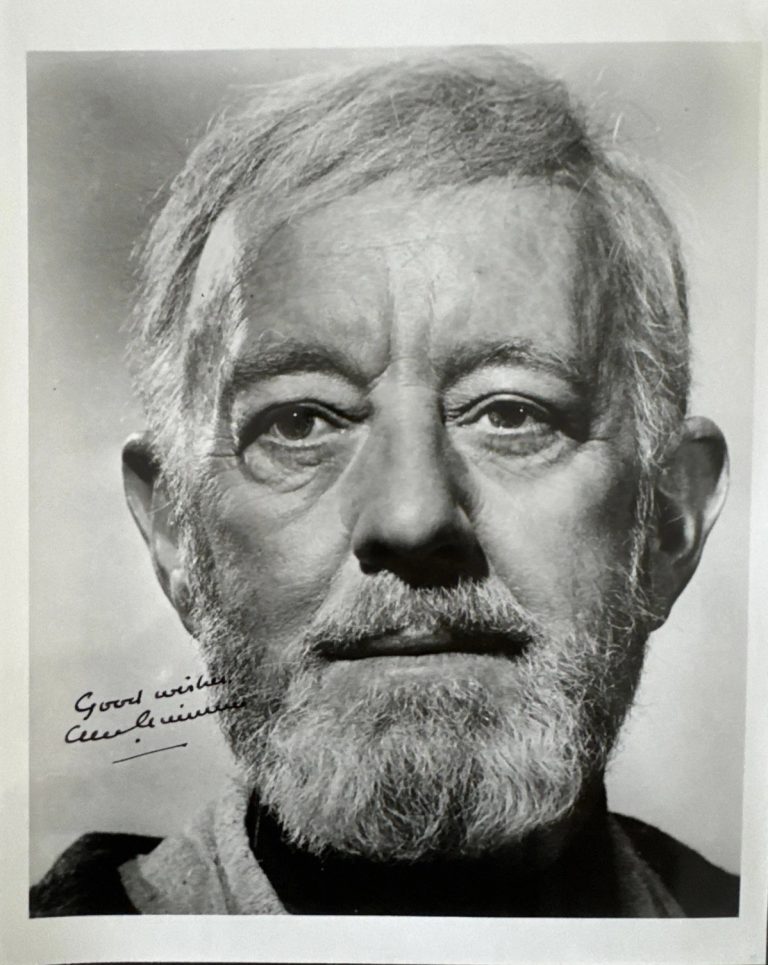 Alec Guinness Signed Auto 8x10 Obi Wan Kenobi Photograph Star Wars Grad Auth