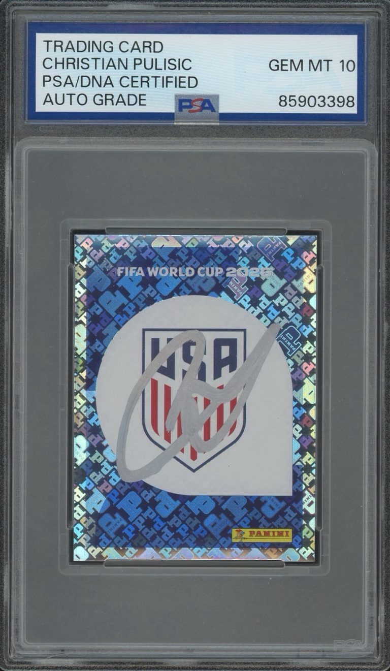 2026 Panini FIFA World Cup Christian Pulisic USA Badge Foil PSA AUTO 10 USMNT