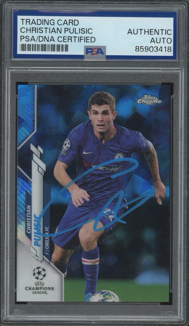 2019-20 Topps Chrome #47 Christian Pulisic Signed Champions League Sapphire PSA