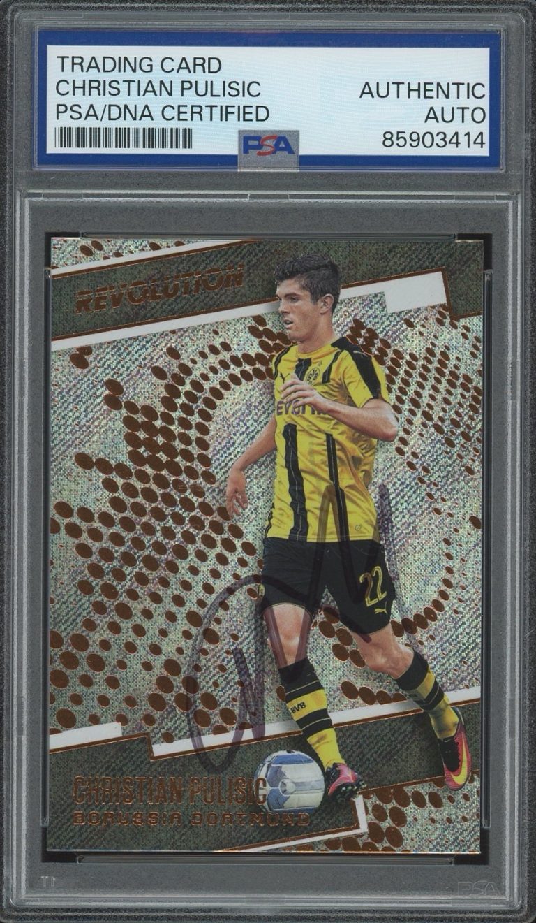 2017 Panini Revolution #31 Christian Pulisic Signed Rookie Card PSA/DNA AUTO RC