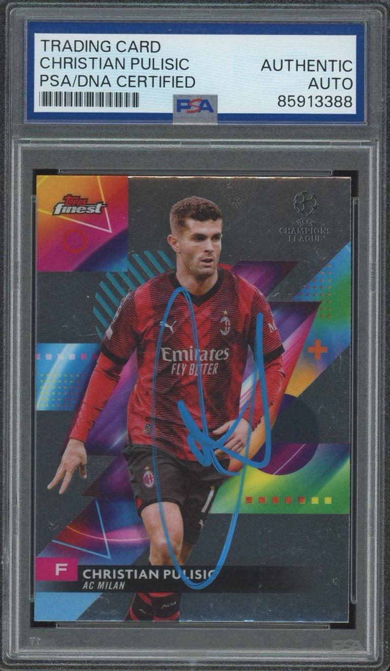 2023-24 Topps Finest UEFA #32 Christian Pulisic Signed Champions League PSA AUTO
