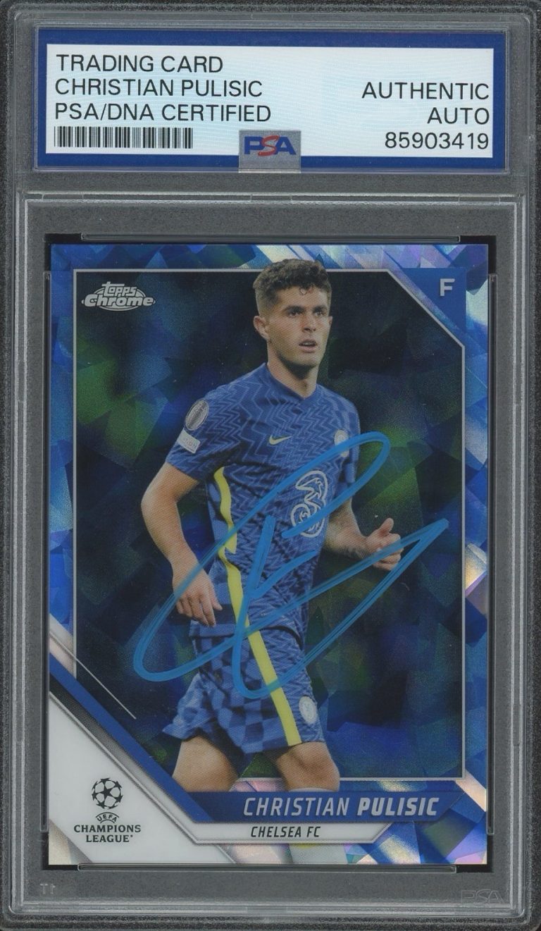 2021-22 Topps Chrome #150 Christian Pulisic Signed Champions League Sapphire PSA