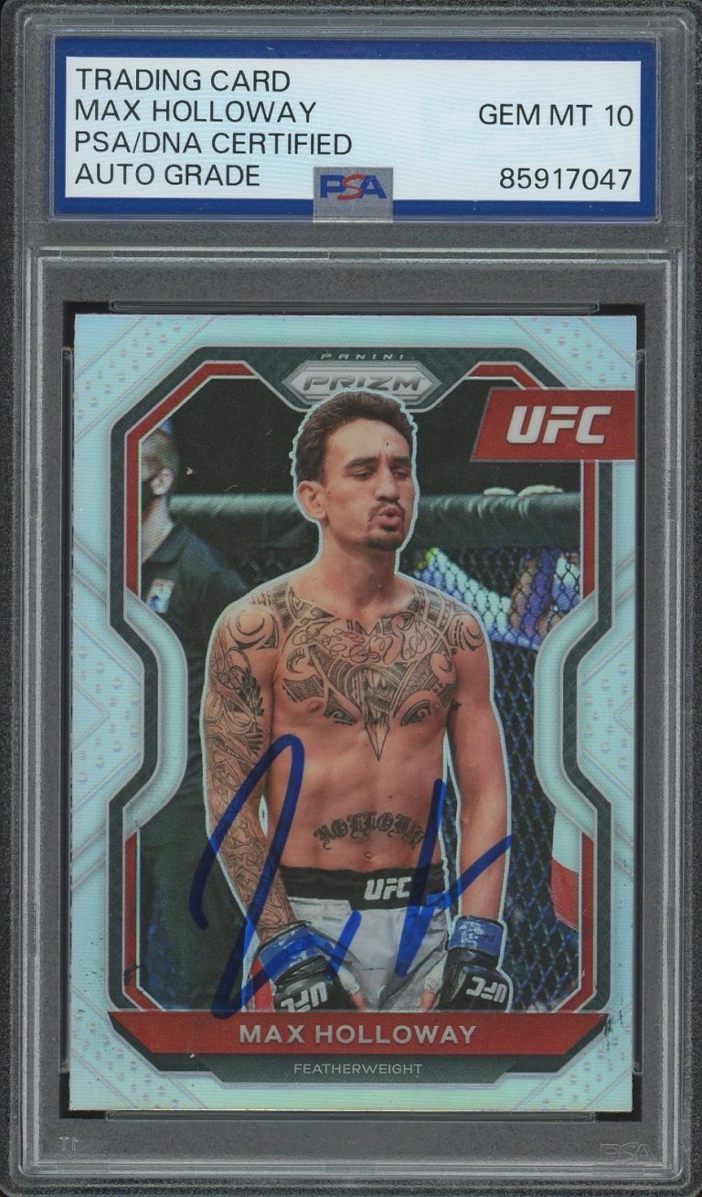 2021 Panini Prizm UFC #77 Max Holloway Signed Refractor Card PSA/DNA AUTO 10