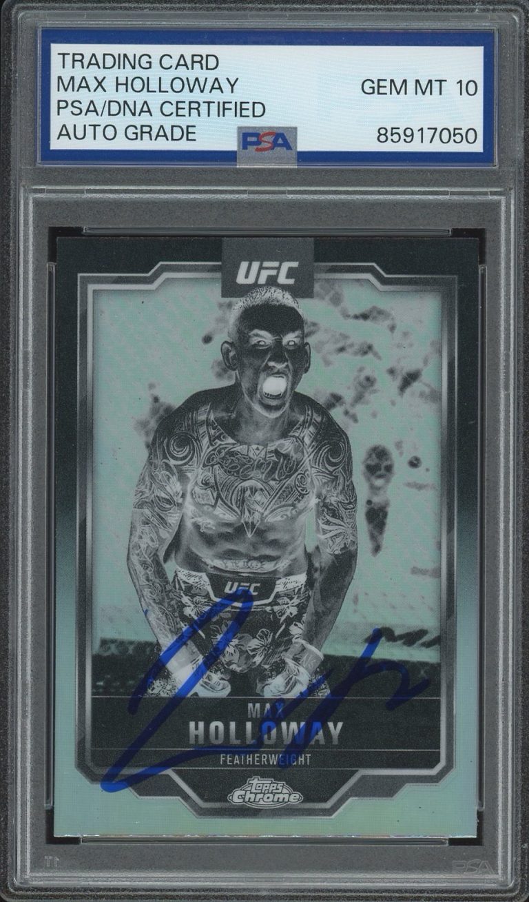 2025 Topps Chrome UFC #100 Max Holloway Signed Negative Refractor PSA AUTO 10