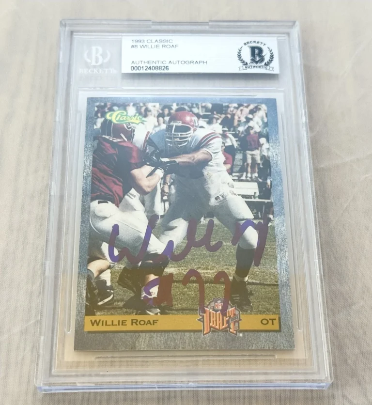 Willie Roaf Saints Chiefs signed 1993 Classic #8 Card BAS Beckett Slabbed
